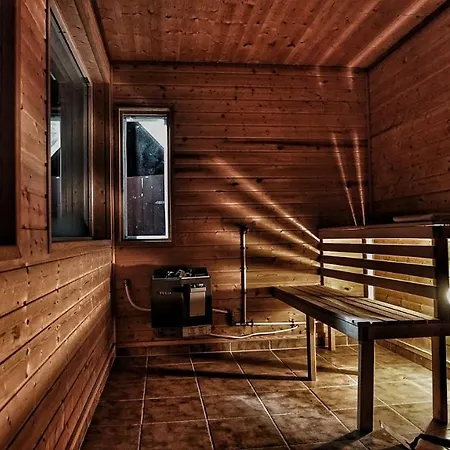 Risvaer Brygger Bed & Breakfast *