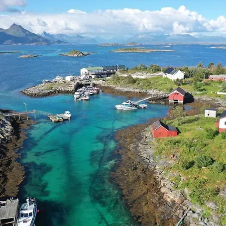 Risvaer Brygger Hotel